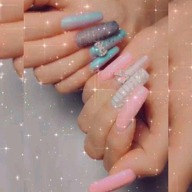 کاشت ناخن مینا