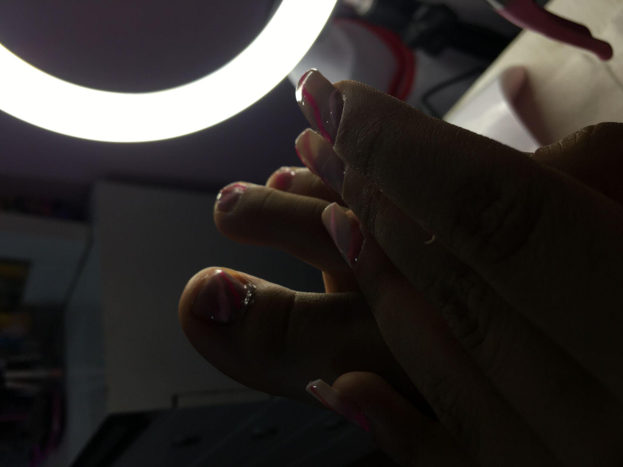 خدمات کاشت ناخن نیل پینکو