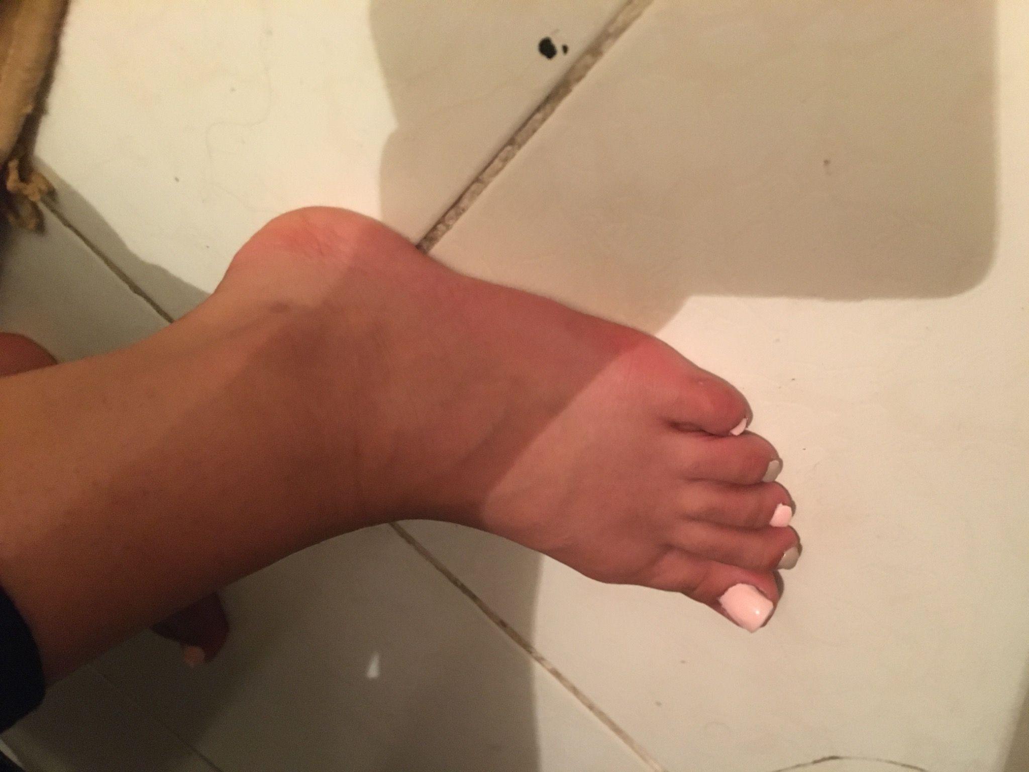 خدمات کاشت ناخن نیل پینکو