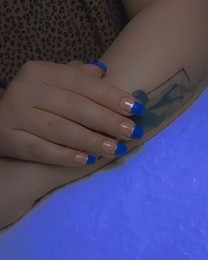 آموزش وکاشت ناخن