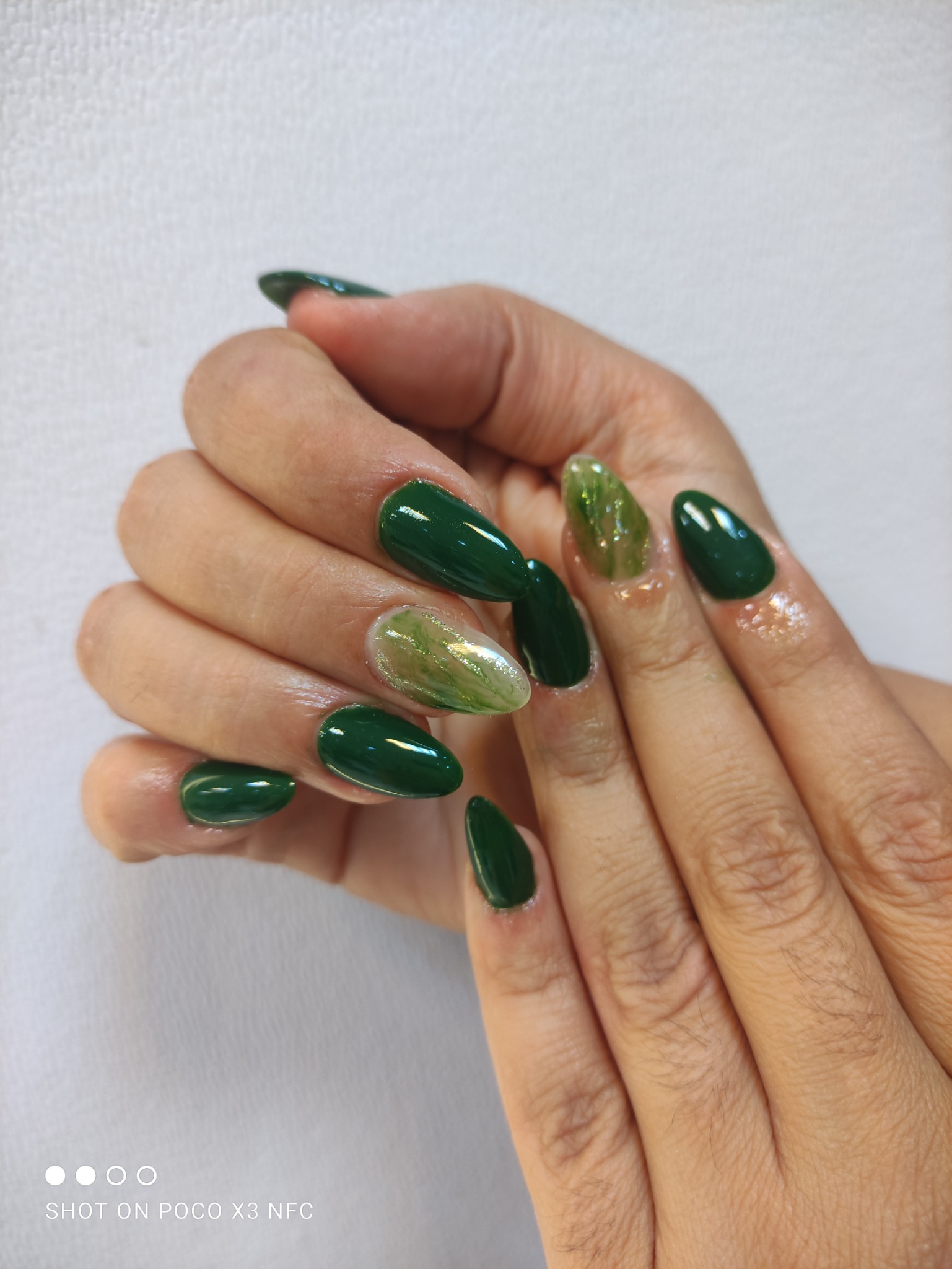 ناخن کار سلنا