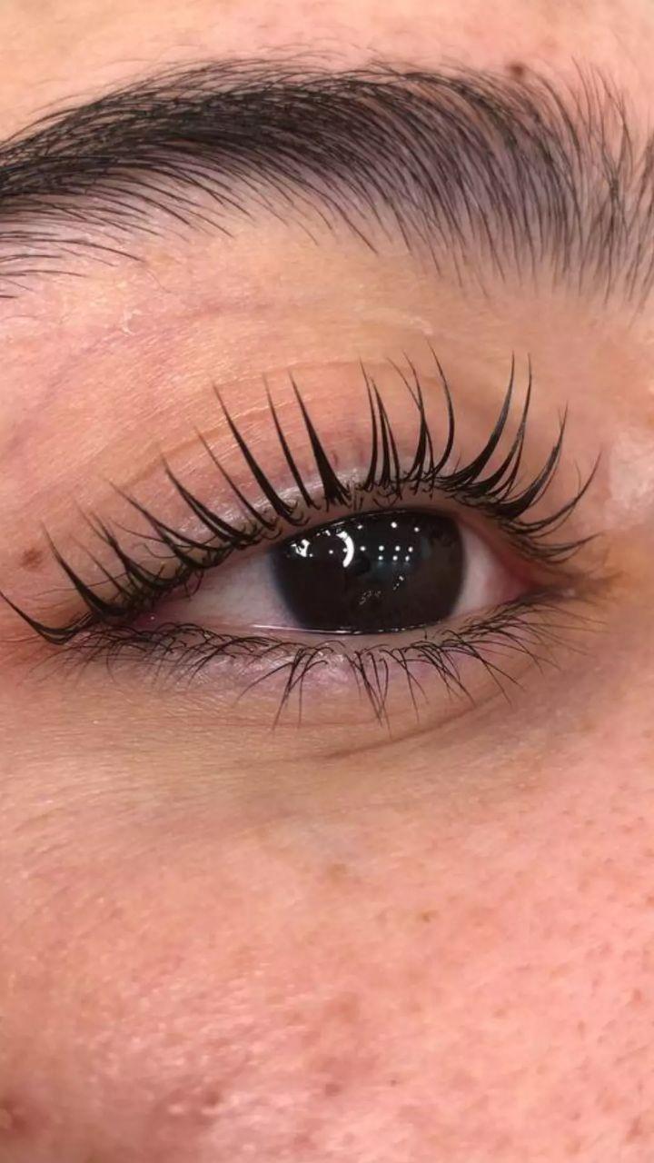 مرکز تخصصی زیبایی سمیه داوری