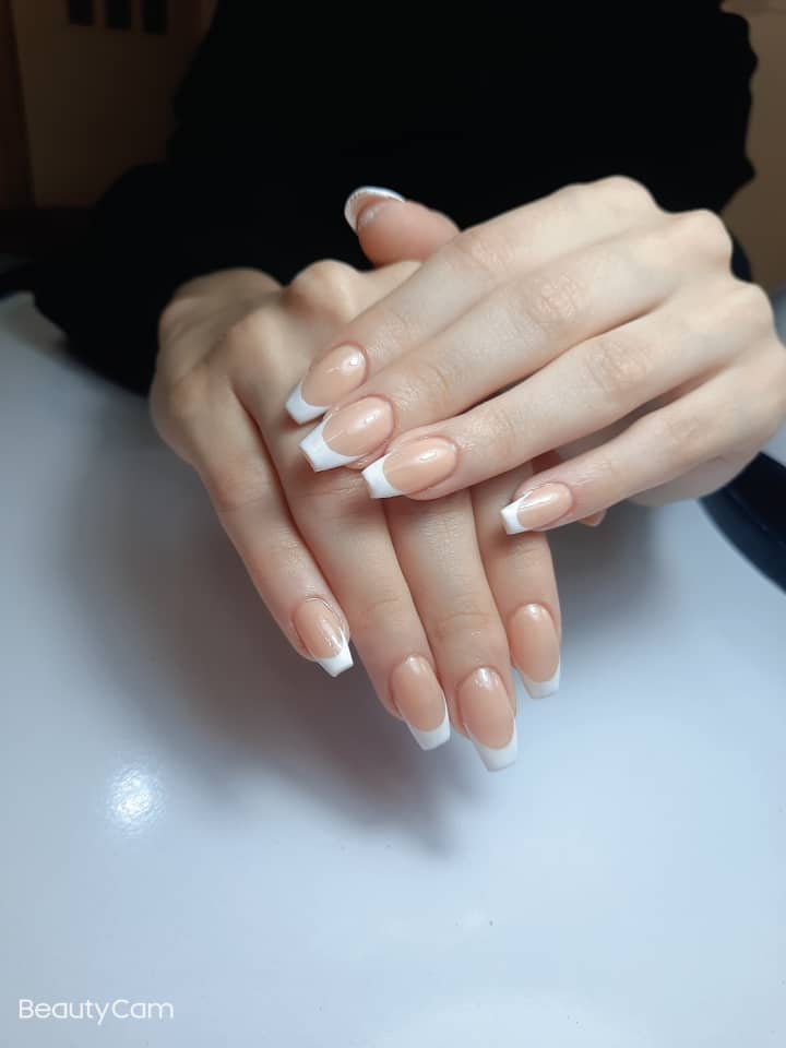 میکرو بلیدینگ و تتو بدن و کاشت ناخن