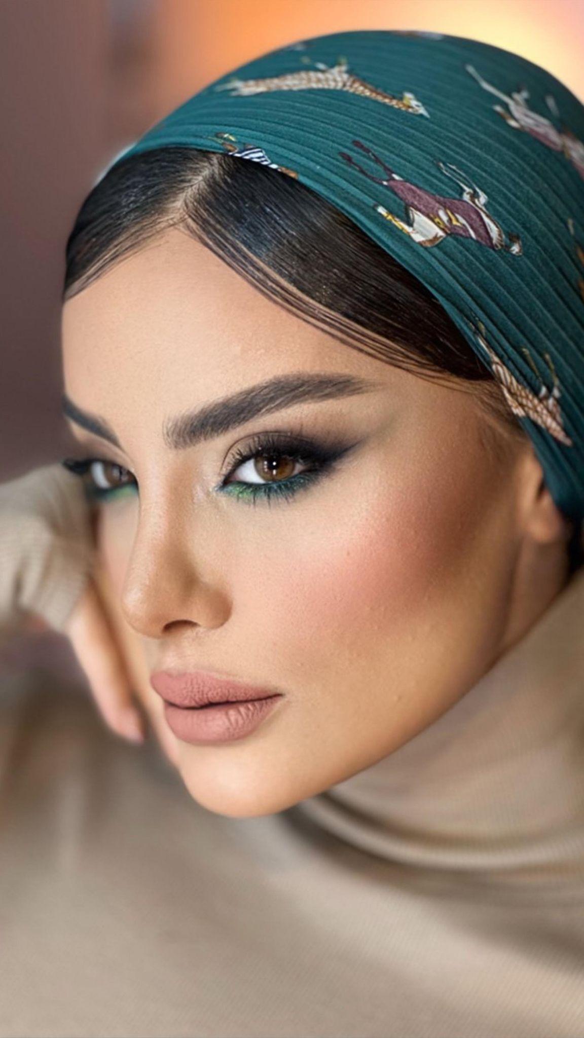 سالن زیبایی سیب نقره ای