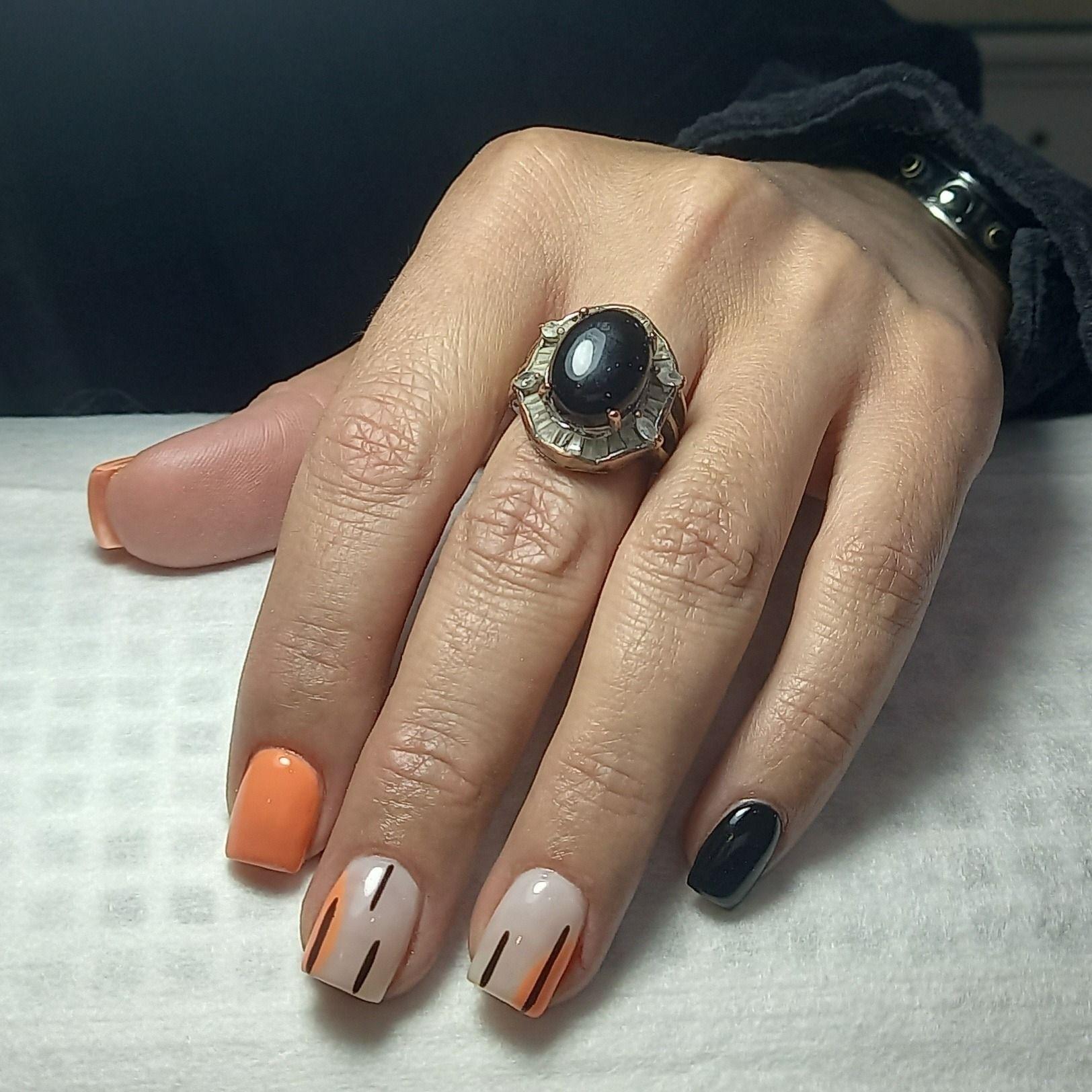 خدمات ناخن ساراحسینی