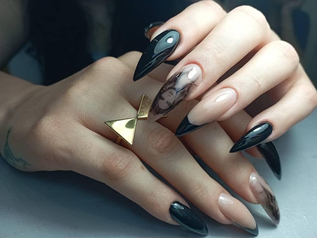 خدمات تخصصی کاشت ناخن زهره